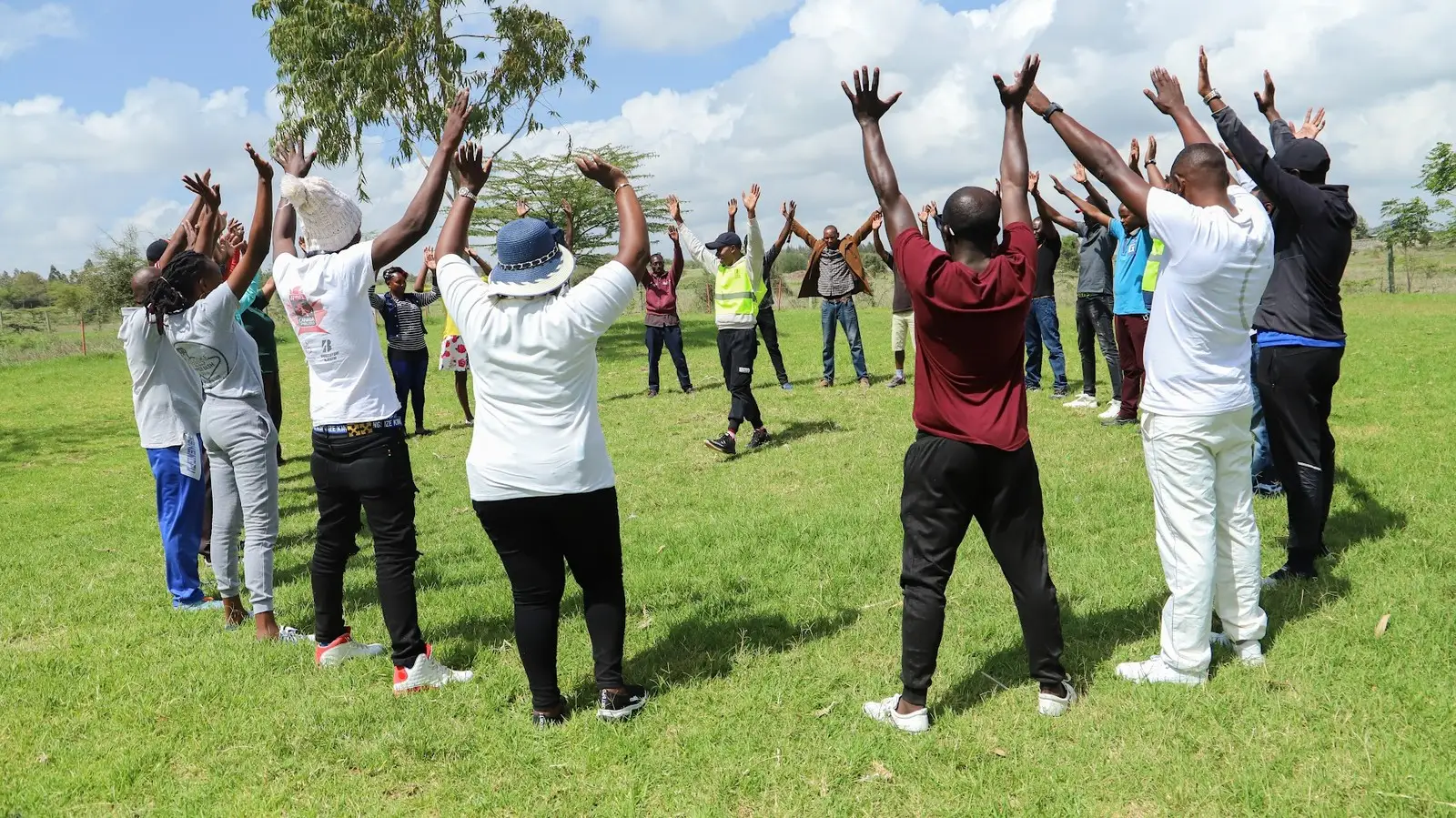 Active experiences that encourage healthier, more engaged teams.