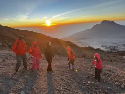 TipwaTipwa members at the Trekkers at sunrise