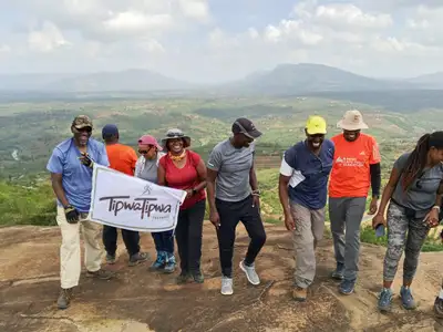 TipwaTipwa members at the Trekkers on the ridge